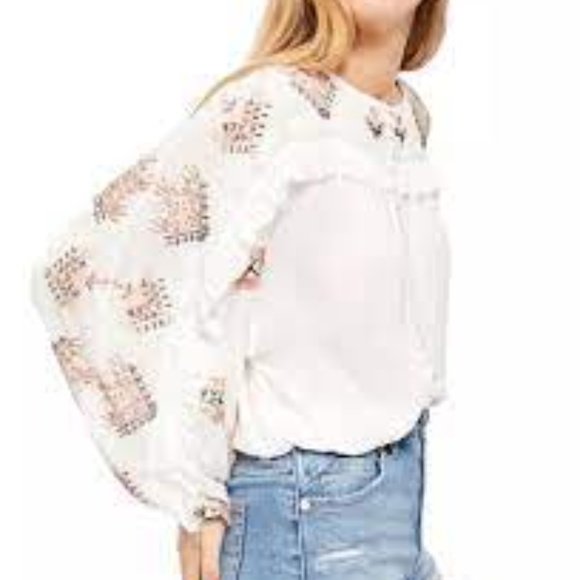🆕Free People Embroidered Blouse - Picture 2 of 10
